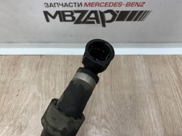 Патрубок охлаждения Mercedes W213 a2535018782