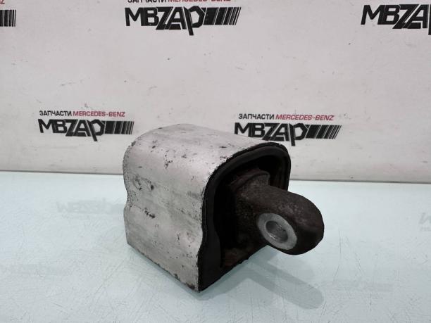 Подушка АКПП Mercedes W447 a4472410113