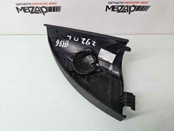 Накладка динамика левая Mercedes W292 a2927200144