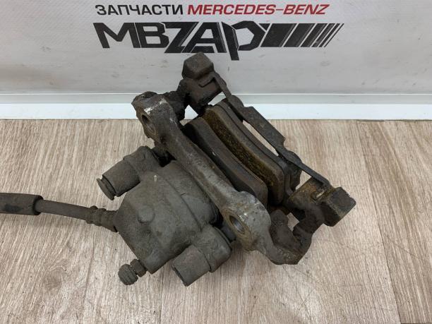 Суппорт задний правый Mercedes W212 a2124230181