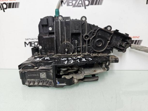 Замок задней правой двери Mercedes W222 a2227303435