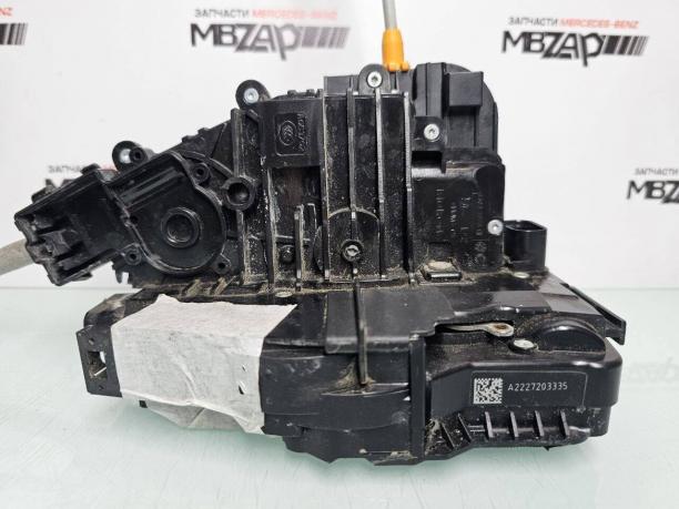 Замок двери передний левый Mercedes W222 a2227203335