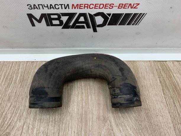 Патрубок охлаждения m274 Mercedes W213 a2742002982