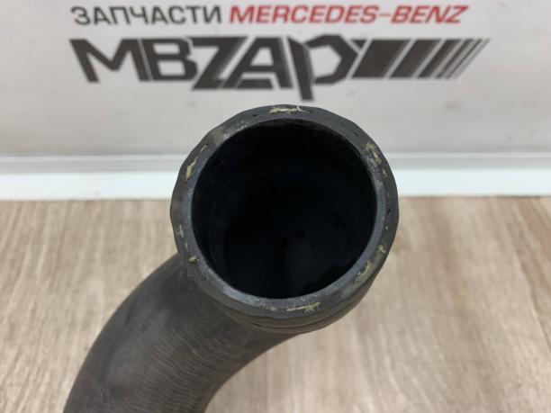 Патрубок охлаждения m274 Mercedes W213 a2742002982