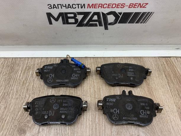 Тормозные колодки задние Mercedes w213 a0004209700