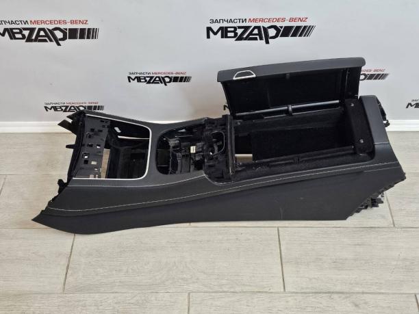 Корпус центральной консоли Mercedes W222 a2226803604