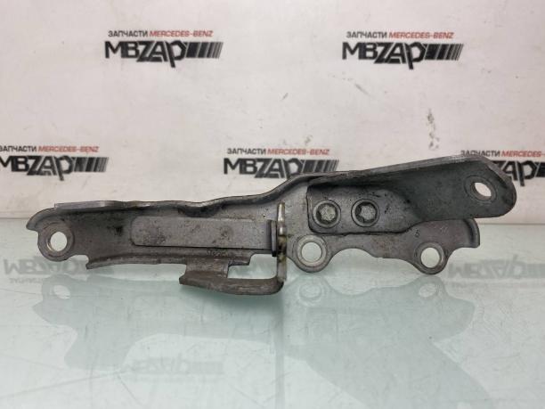 Кронштейн турбины m651 Mercedes W205 a6510962940