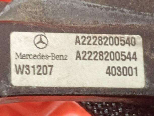 Поводок стеклоочистителя левый Mercedes W222 a2228200544