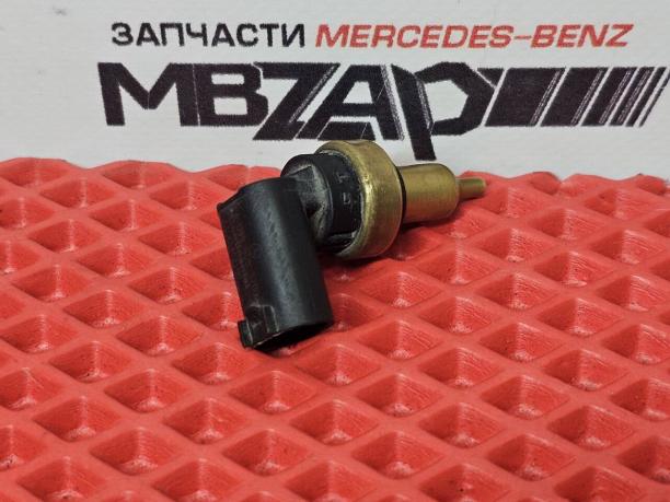 Датчик температуры ОЖ Mercedes W212 a0999053700