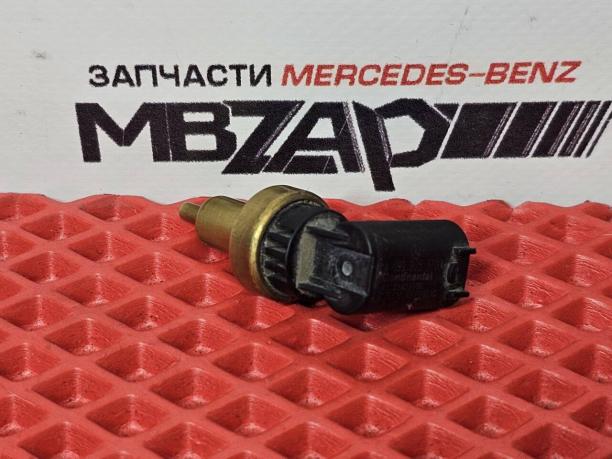 Датчик температуры ОЖ Mercedes W212 a0999053700