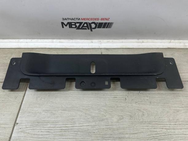 Накладка замка багажника Mercedes W447 a4476905900