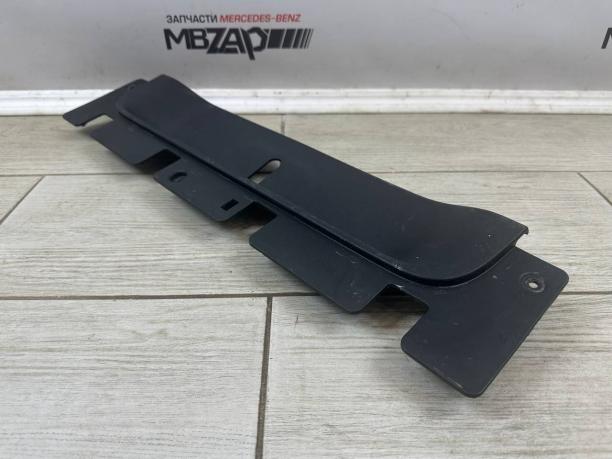 Накладка замка багажника Mercedes W447 a4476905900