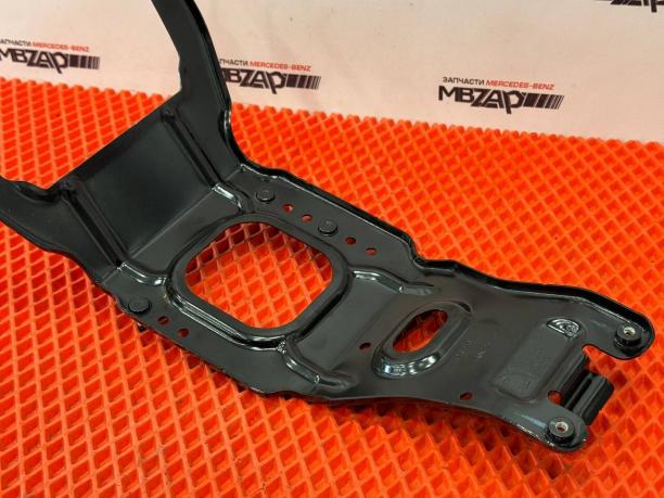 Кронштейн дистроника Mercedes W167 a1676265300