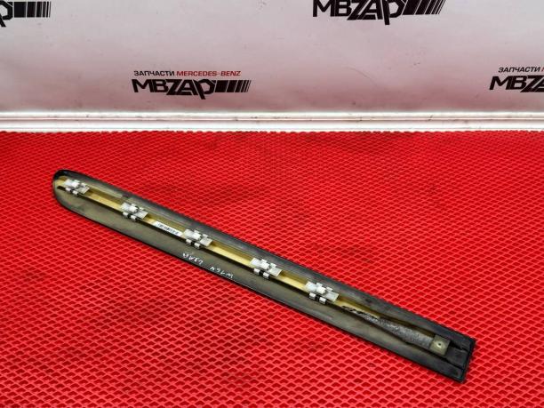 Молдинг двери Mercedes W164 ML 164 a1646905362