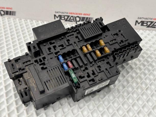 Блок предохранителей под капотом Mercedes W222 a2229063302