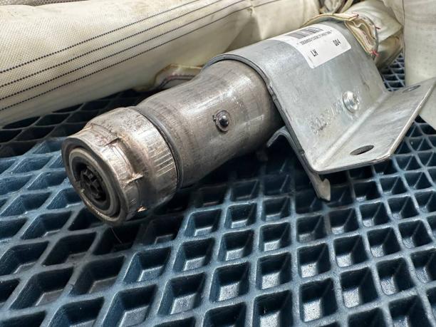 Шторка безопасности левая Mercedes W166  a2928600102