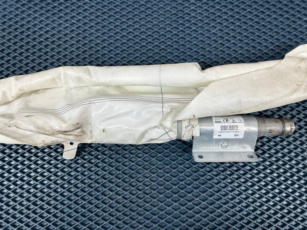 Шторка безопасности правая Mercedes W166  a2928600202