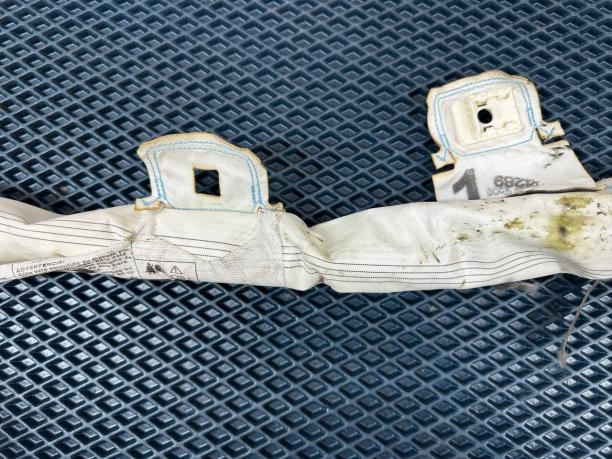 Шторка безопасности правая Mercedes W166  a2928600202