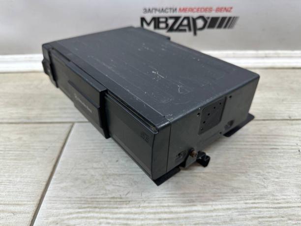 CD чейнджер Mercedes w210 a0028205889