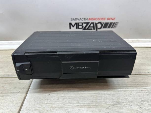 CD чейнджер Mercedes w210 a0028205889
