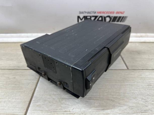 CD чейнджер Mercedes w210 a0028205889