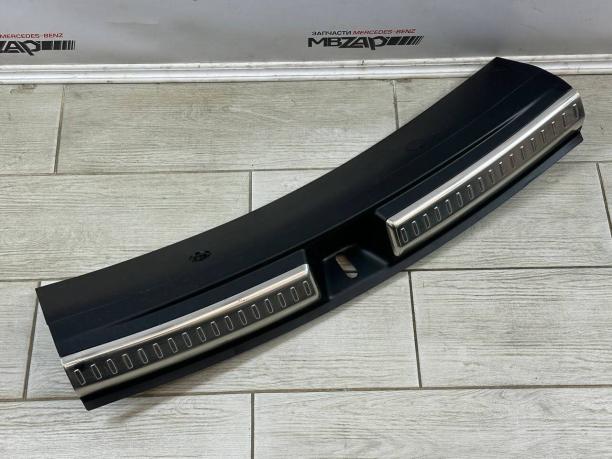 Накладка замка багажника Mercedes W166  a2926900041
