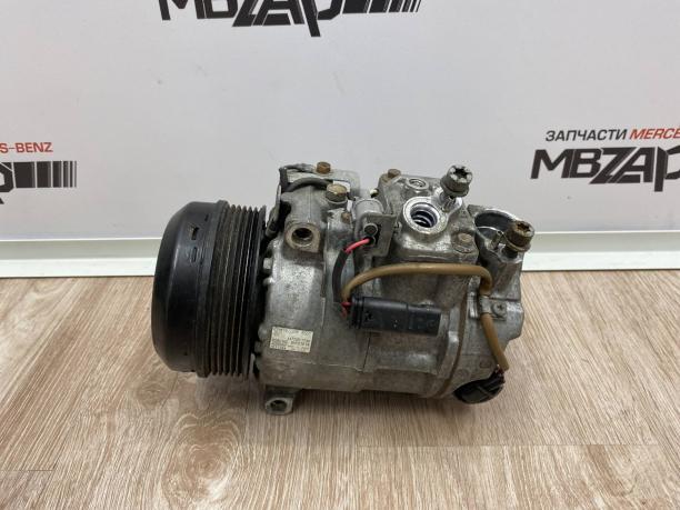Компрессор кондиционера m651 Mercedes W204 a0008302700
