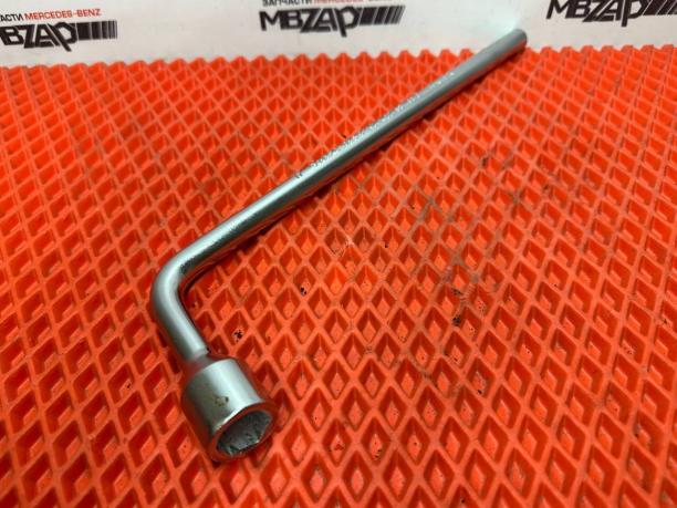 Ключ балонный оригинальный Mercedes W292 a2215810001