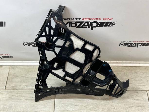 Кронштейн крепления заднего бампера Mercedes W292 a2928850121