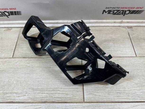 Кроштейн крепления заднего бампера Mercedes W292 a2928800203