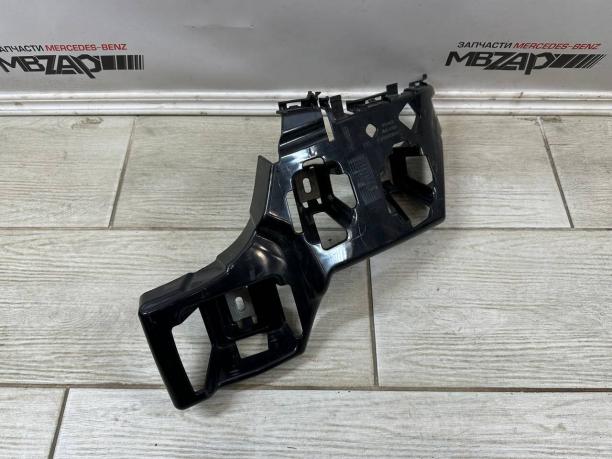 Кроштейн крепления заднего бампера Mercedes W292 a2928800203