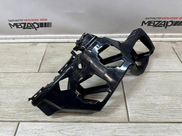 Кроштейн крепления заднего бампера Mercedes W292 a2928800303