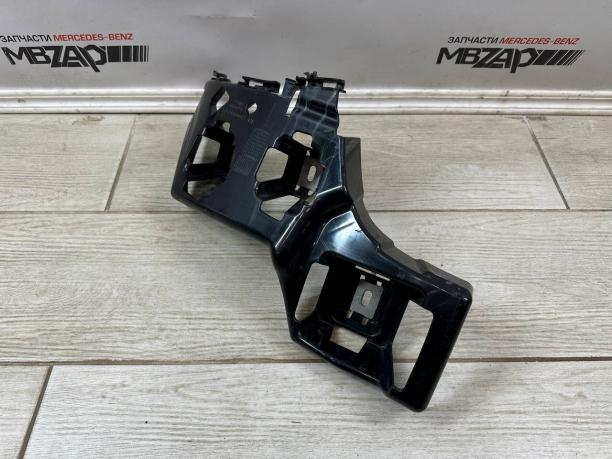 Кроштейн крепления заднего бампера Mercedes W292 a2928800303