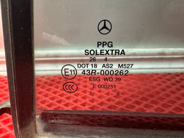 Форточка задней левой двери Mercedes W251 a2517301155