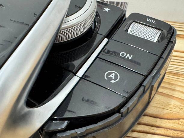 Блок управления мультимедия Mercedes W447 a4479009403