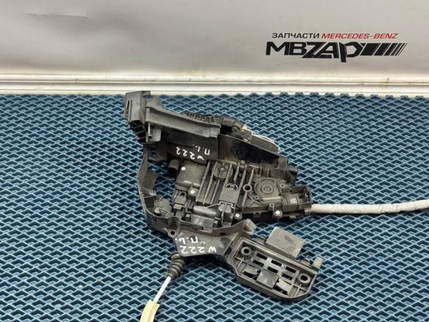 Замок левой двери Mercedes W238 a0997200501