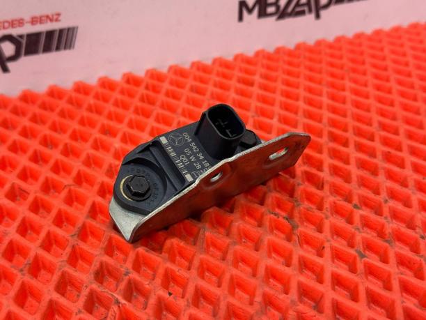 Датчик ускорения Mercedes W221 a0045423418