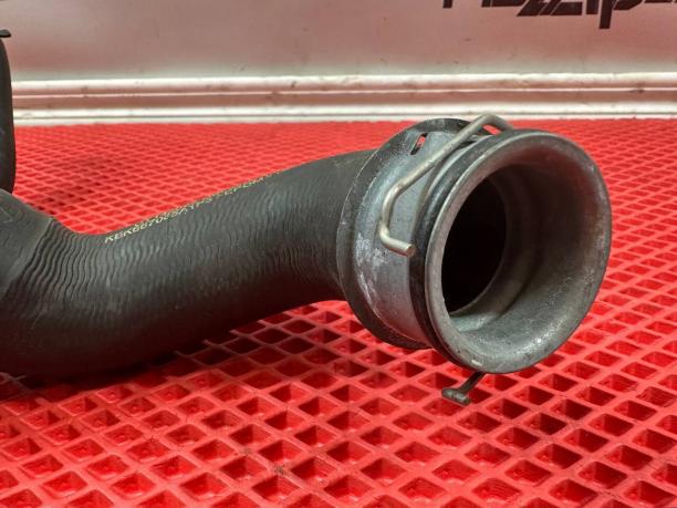 Патрубок охлаждения Mercedes W222 a2225014891