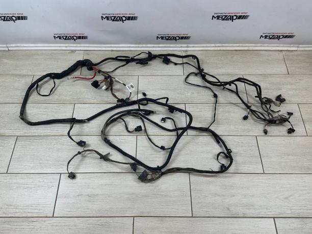 Проводка подкапотная Mercedes W221 a2215408008