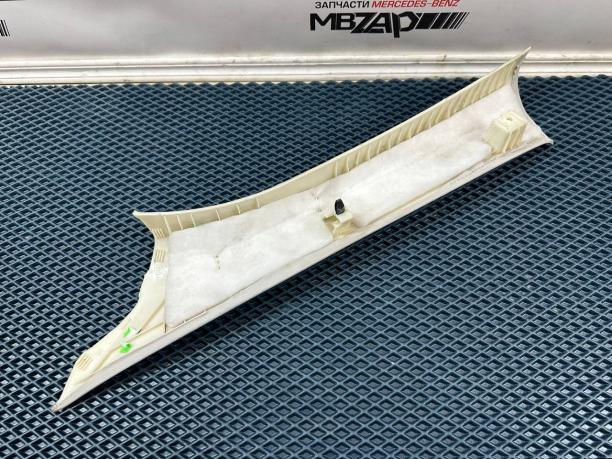 Обшивка передней правой стойки Mercedes W292 a2926900225