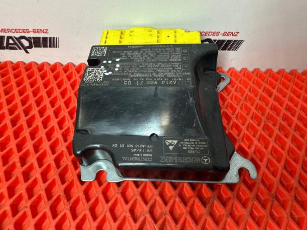 Блок управления Airbag Mercedes w213 a2139007105