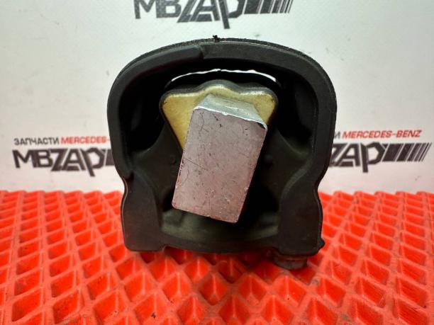 Подушка крепления КПП Mercedes W222 a2222401718