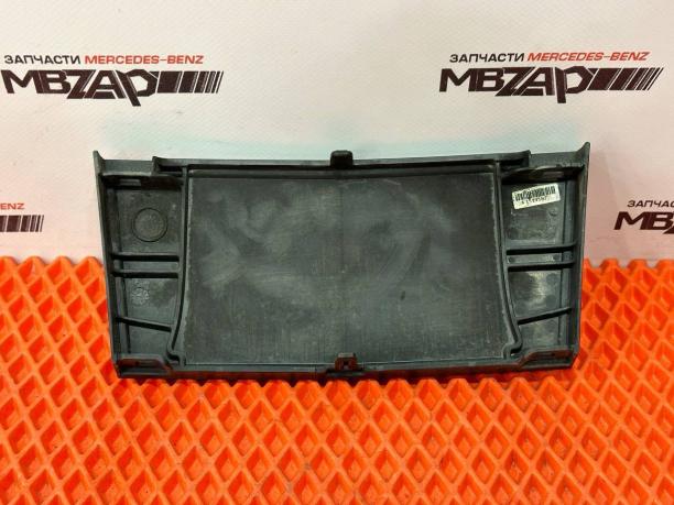 Накладка решетки радиатора Mercedes W222 ОРИГИНАЛ a2228210236