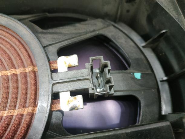 Сабвуфер Mercedes W221 a2218205202