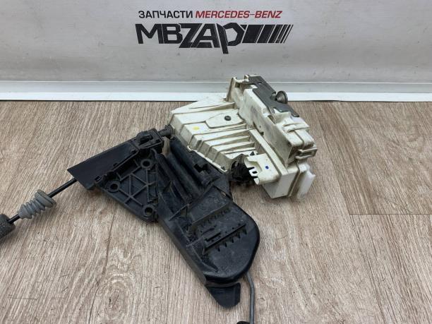 Замок задний правый Mercedes W164 a1647301235