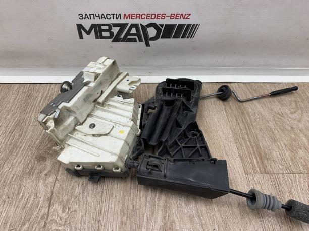 Замок задний правый Mercedes W164 a1647301235