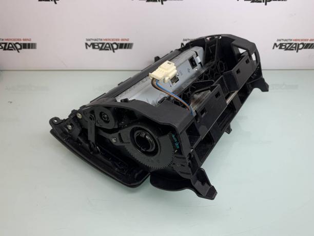 Монитор центральный Mercedes W204 a2048205497