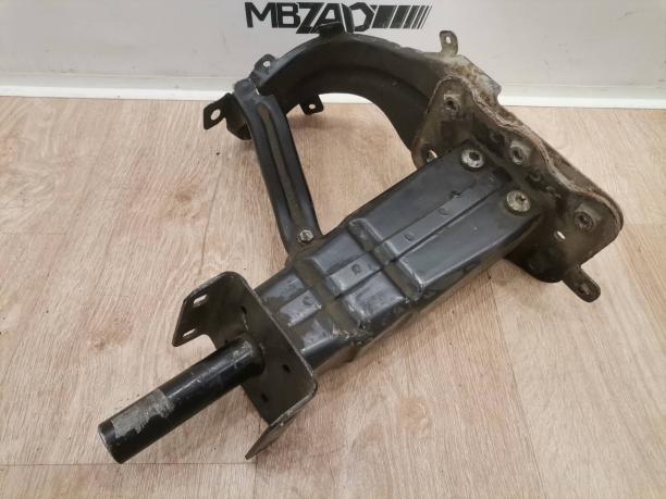 Кронштейн усилителя бампера Mercedes w219 a2196200295