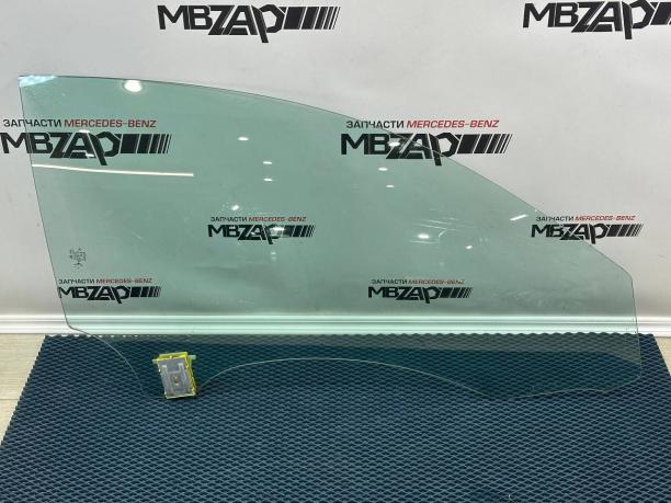 Стекло правое Mercedes w238  a2387250600