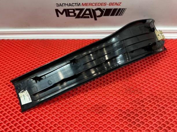 Накладка порога задняя правая Mercedes W164  a1646801235